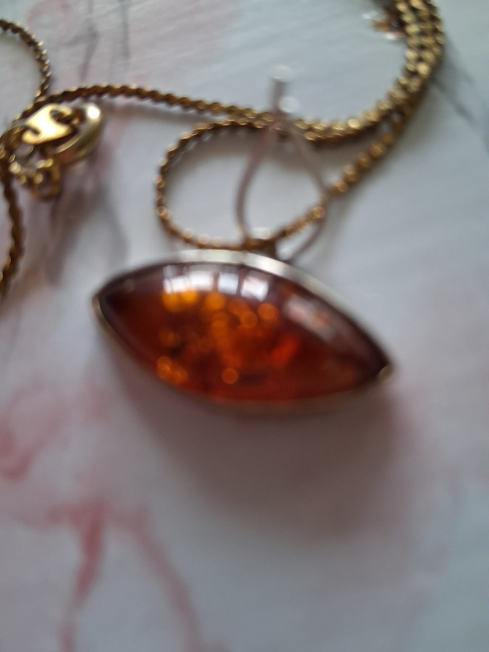 Source Unknown Gold Necklace with Amber Marquise Pendant